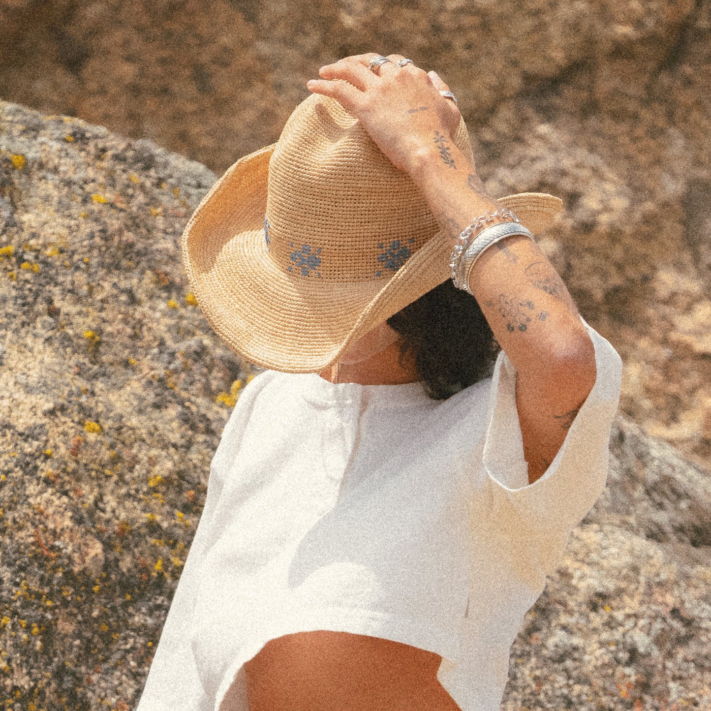 Sombrero Cowboy Odessa Crochet de paja de rafia de Brixton - Beige Arena-Azul