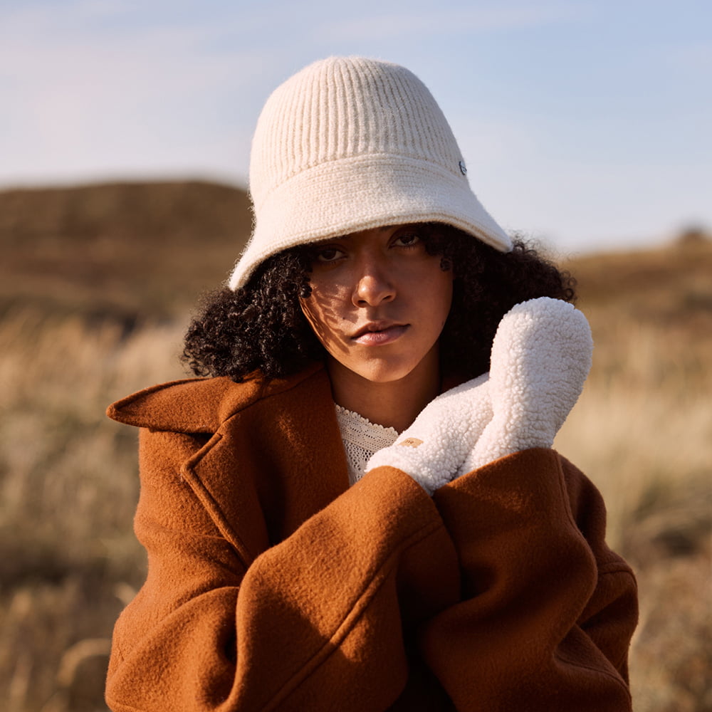 Sombrero de pescador Matale De punto Reciclado de Barts - Crema