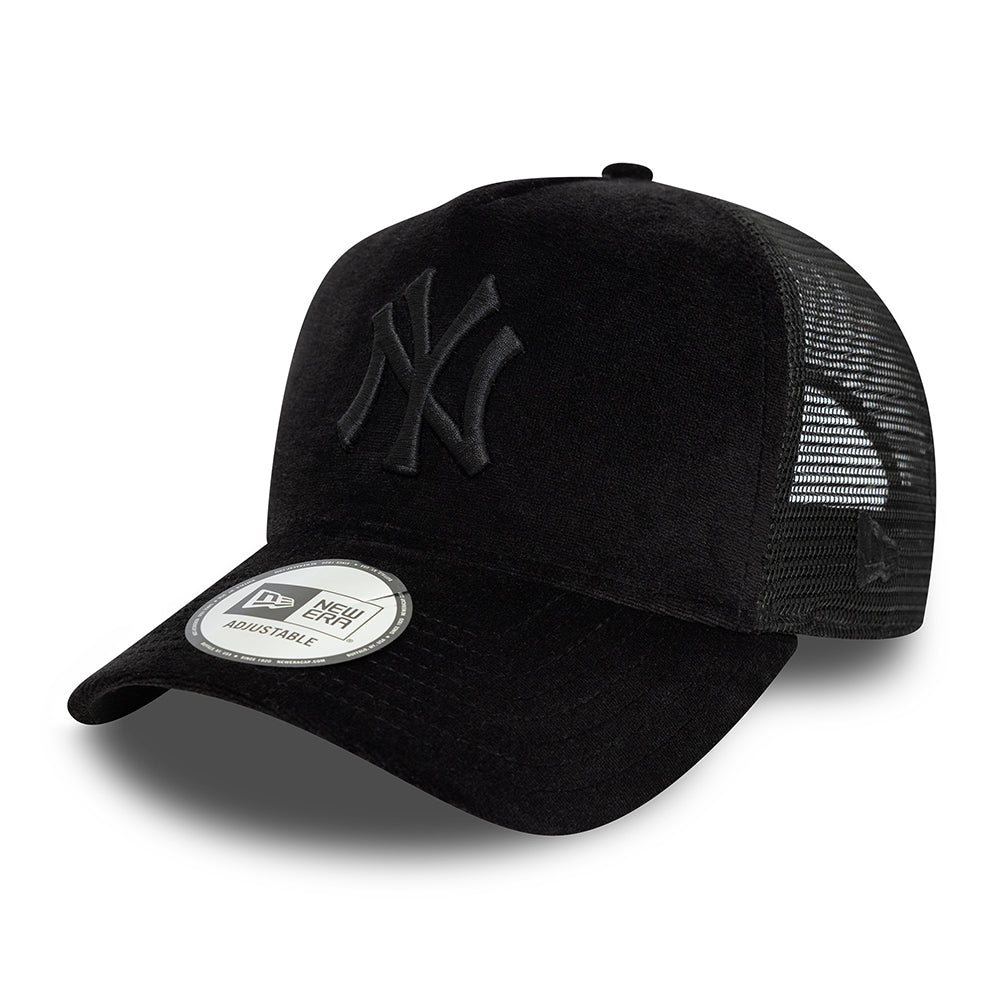 Gorra de camionero A-Frame MLB Velour New York Yankees para mujeres de New Era - Negro sobre Negro