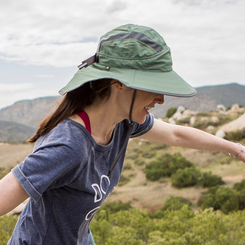 Sombrero de Sol Ultra Adventure resistente al agua de Sunday Afternoons - Verde Oliva