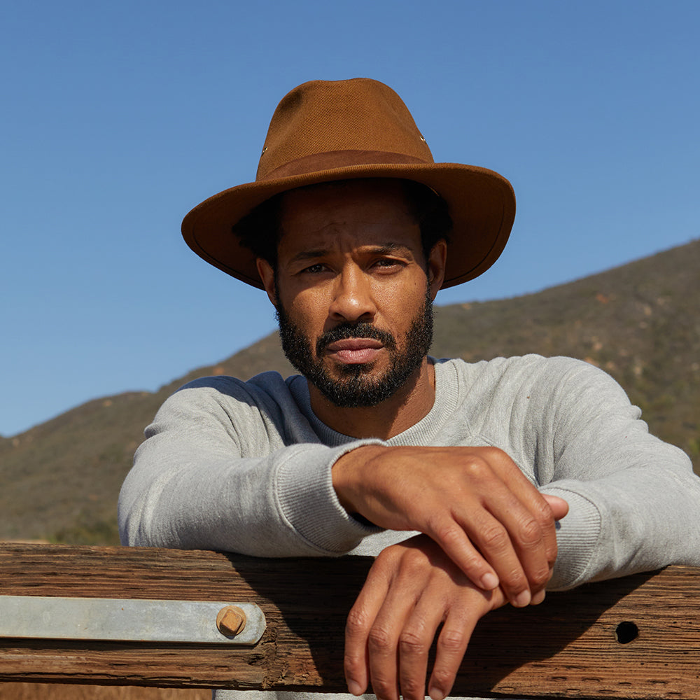 Sombrero Fedora Messer X Adventure repelente al agua de algodón de Brixton - Marrón Claro