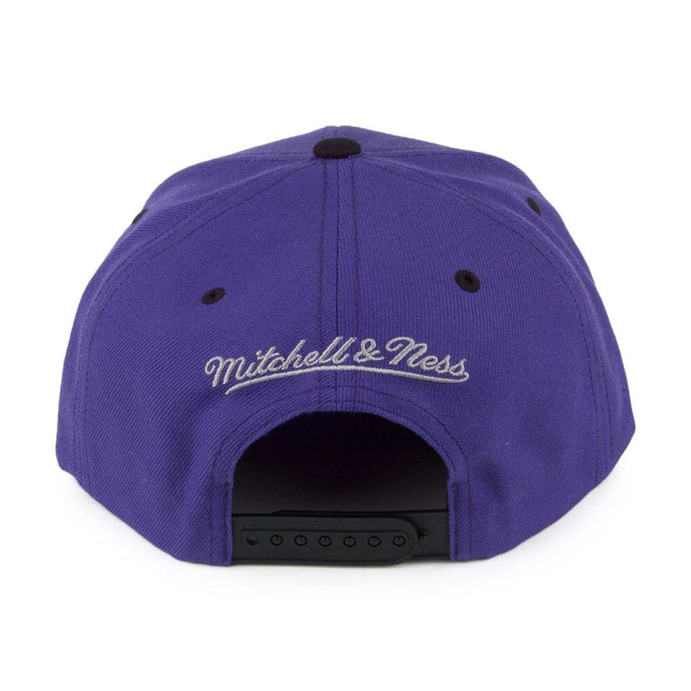 Gorra Snapback Zig Zag Milwaukee Bucks de Mitchell & Ness - Morado-Negro