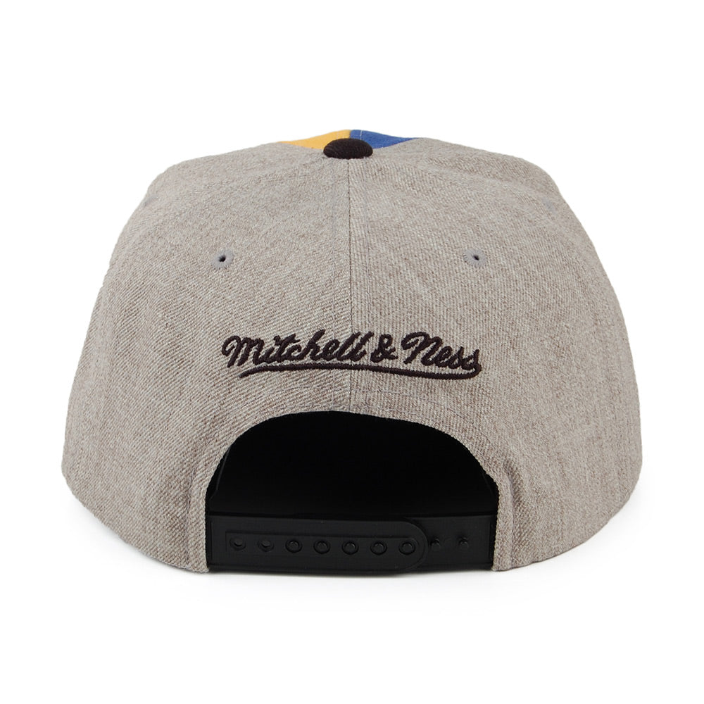 Gorra Snapback Equip Golden State Warriors de Mitchell & Ness - Gris