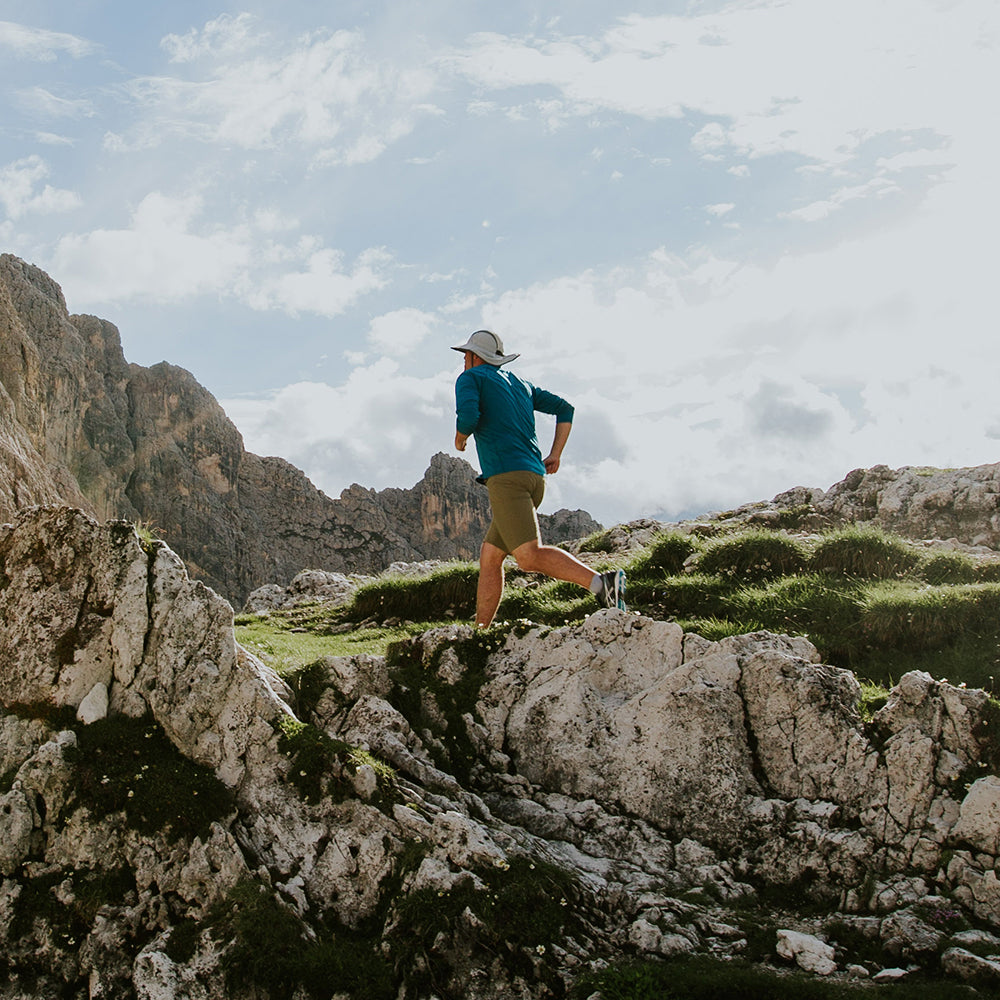 Sombrero de Sol Ultra Adventure resistente al agua de Sunday Afternoons - Gris Claro