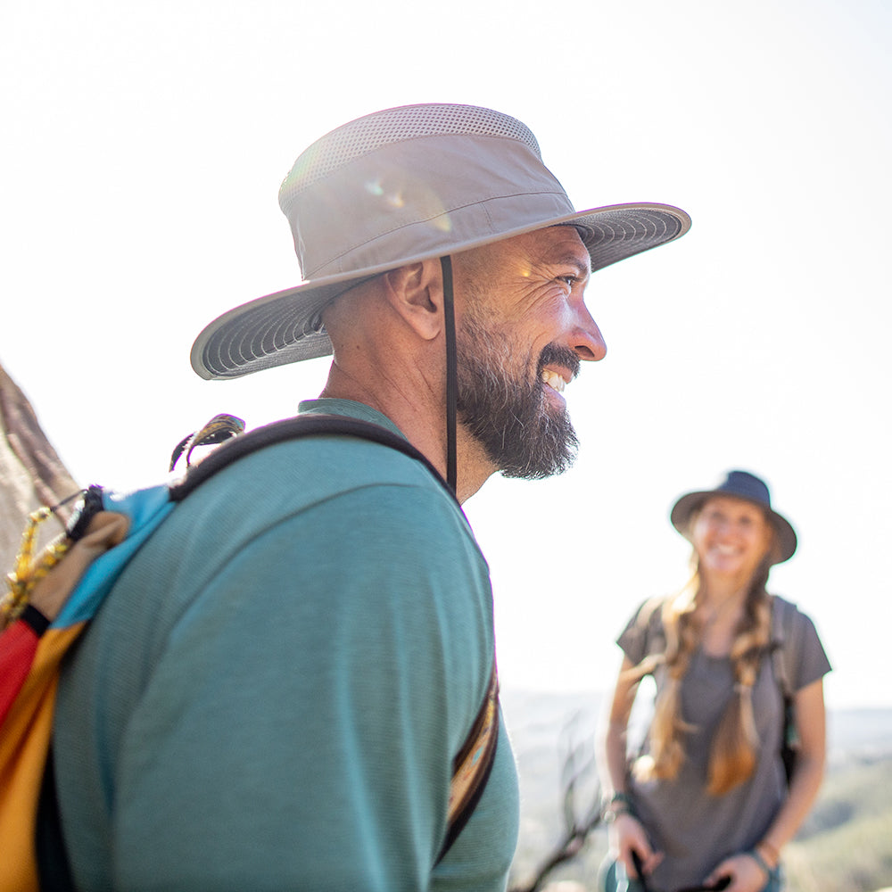 Sombrero de Sol Charter resistente al agua de Sunday Afternoons - Arena