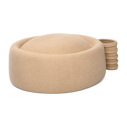 Sombrero Pillbox Jackie O con lazo decorativo de lana de Whiteley - Camel