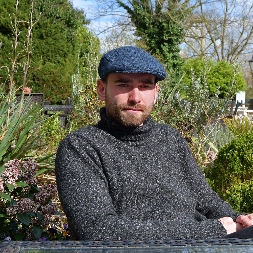 Gorra plana Ardmore de HARRIS TWEED diseño de espiga de Jaxon & James - Azul-Negro