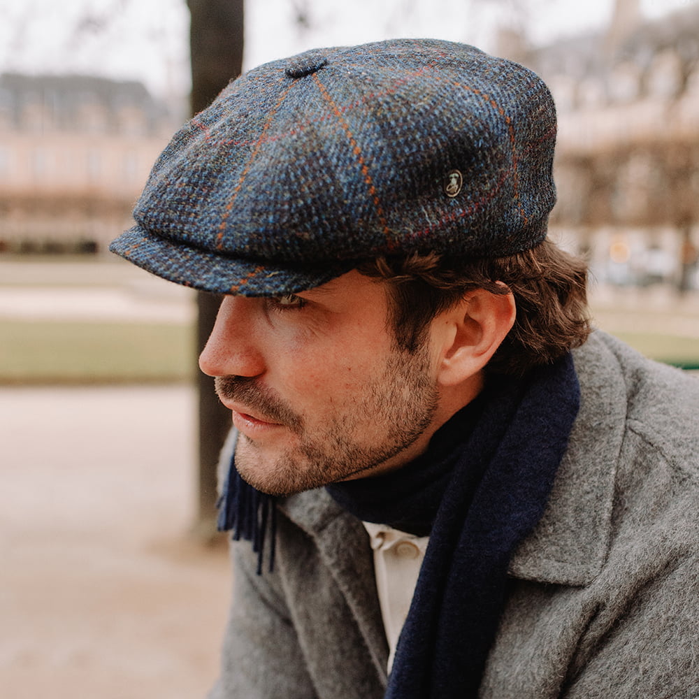 Gorra Newsboy redonda Le Curieux de Harris Tweed de City Sport - Azul Marino-Ladrillo