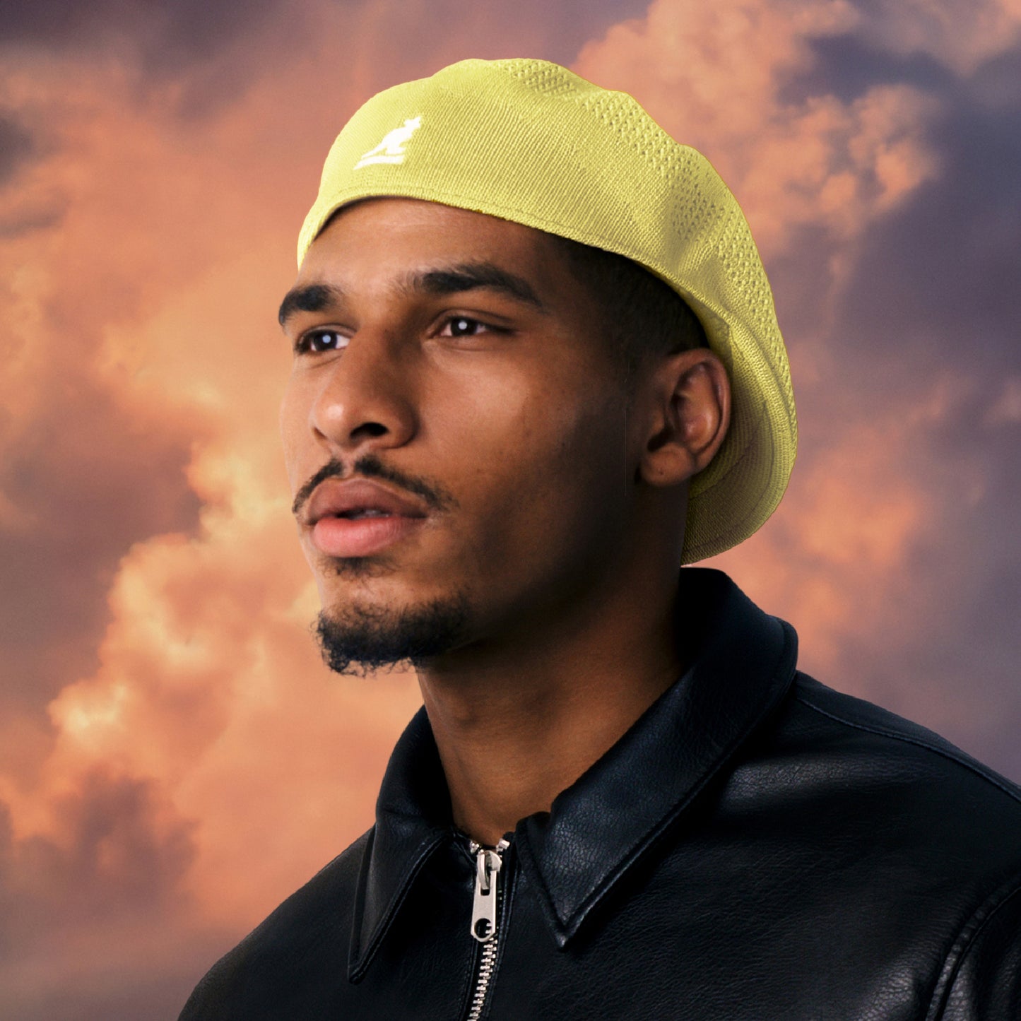 Gorra plana Tropic 504 Ventair de Kangol - Amarillo Crema