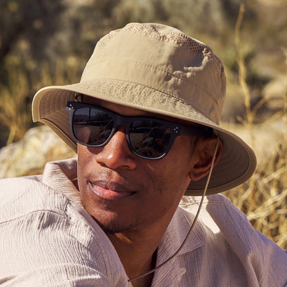 Sombrero de pescador Solar reciclado Repelente al agua de Sunday Afternoons - Marrón Claro