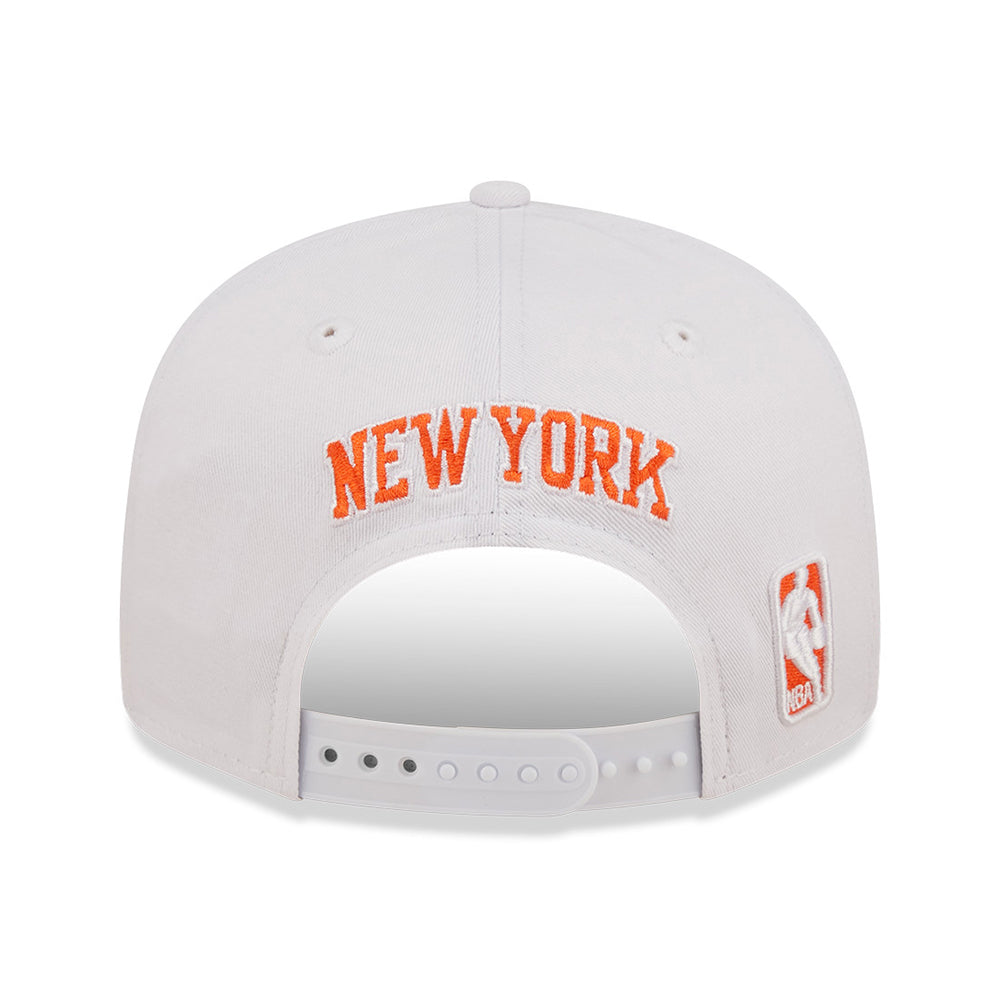 Gorra Snapback 9FIFTY NBA White Crown Team New York Knicks de New Era - Blanco-Azul