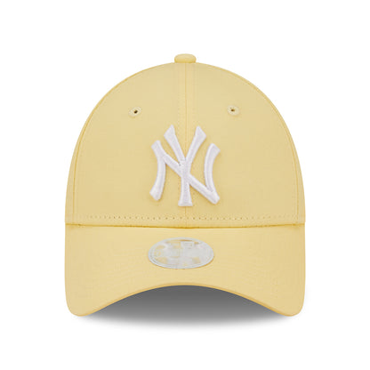Gorra de béisbol 9FORTY MLB League Essential New York Yankees de New Era - Amarillo Claro-Blanco