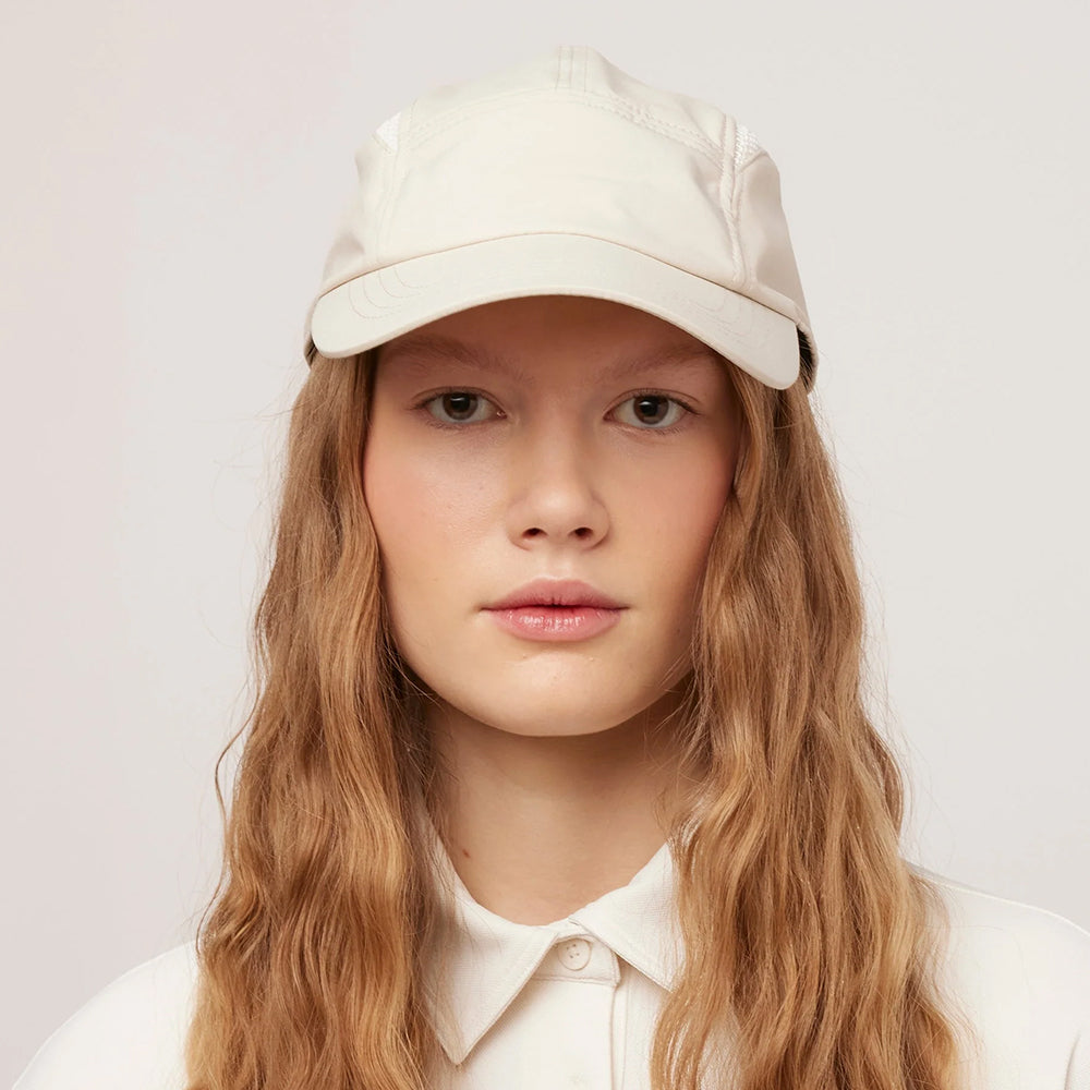 Gorra 5 paneles Airflo reciclado de Tilley - Gris Piedra Claro