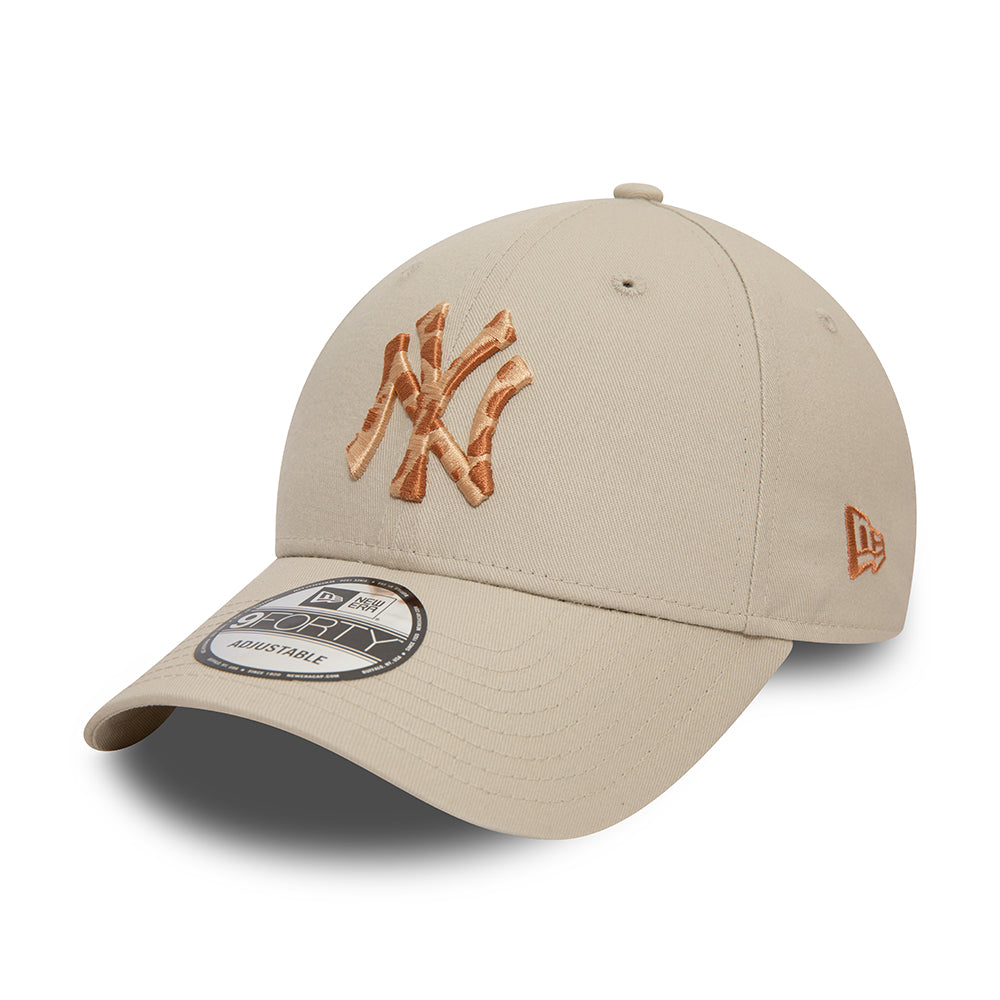 Gorra de béisbol 9FORTY MLB Giraffe Animal Infill New York Yankees de New Era - Piedra