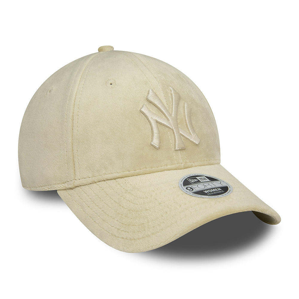 Gorra Snapback mujeres 9FORTY MLB Velour New York Yankees de New Era - Piedra
