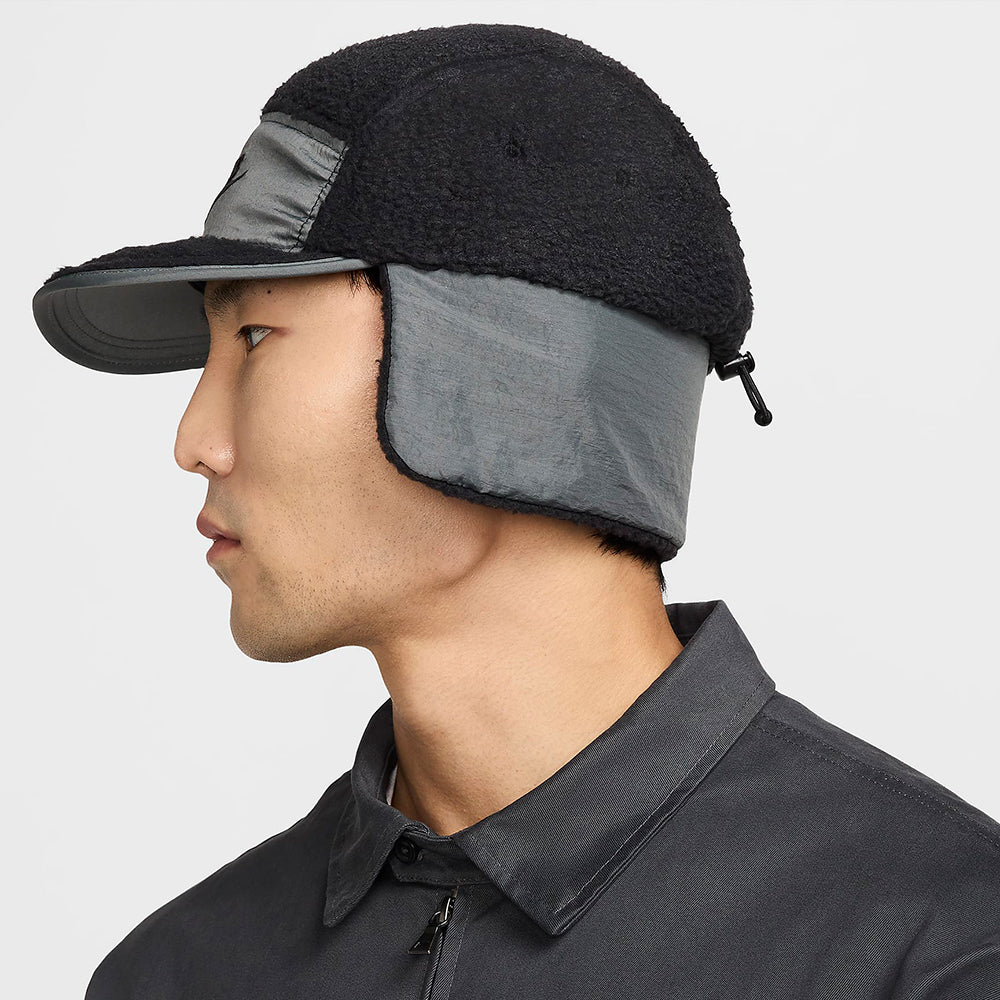 Gorra 5 paneles Fly con orejeras de Nike Golf - Negro-Gris