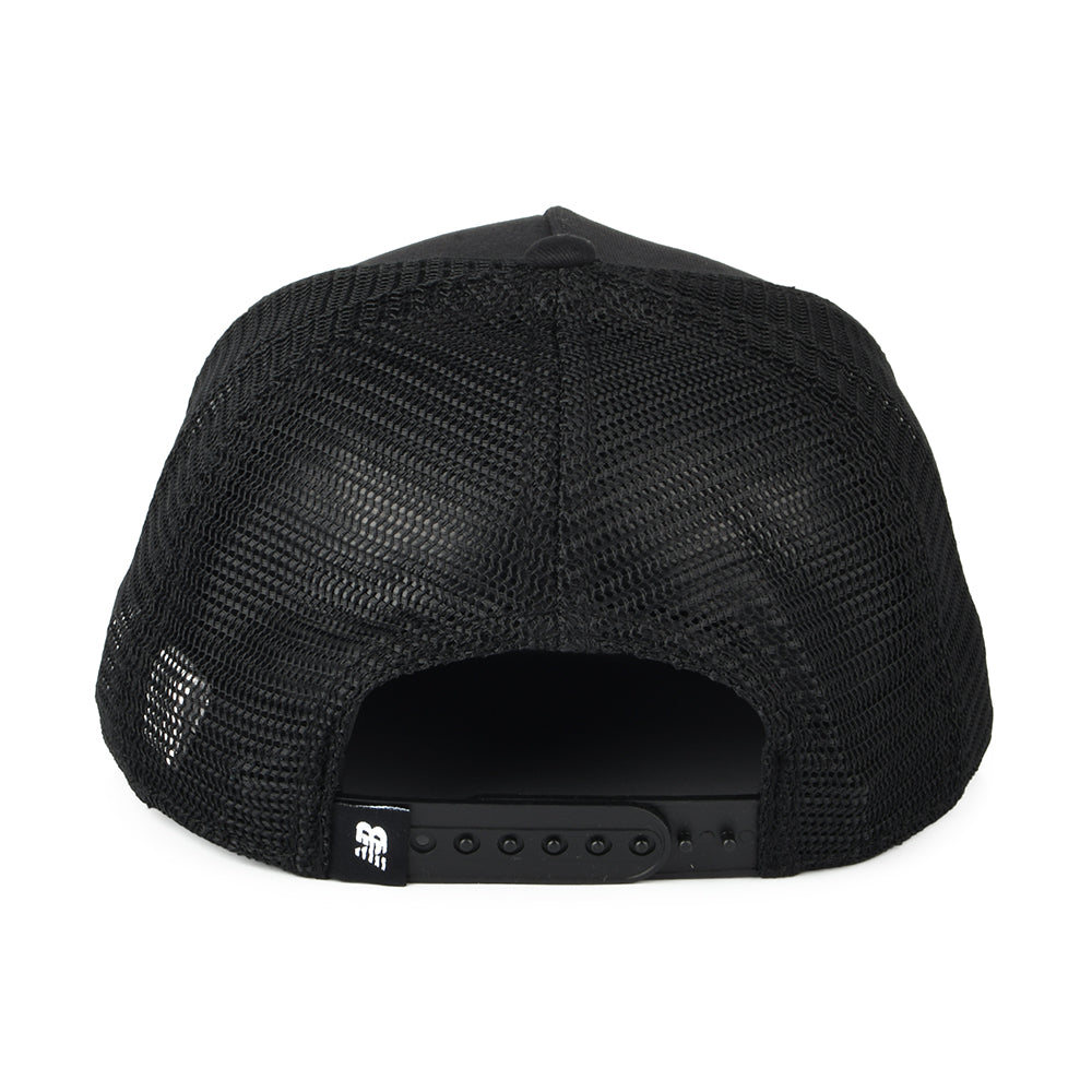Gorra Trucker Sport Essentials de New Balance - Negro sobre Negro