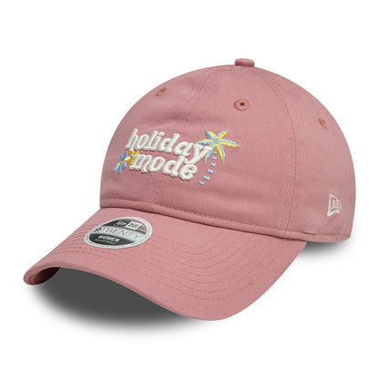 Gorra de béisbol 9TWENTY - NE Phrase Holiday Mode de algodón orgánico para mujeres de New Era - Rosa Oscuro
