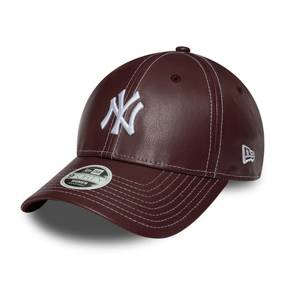 Gorra de béisbol 9FORTY MLB pespunte PU New York Yankees para mujeres de New Era - Burdeos-Blanco