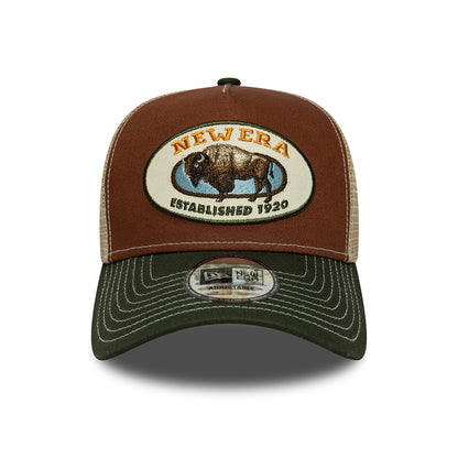 Gorra de camionero A-Frame Animal Patch Bisonte de New Era - Marrón-Verde Oliva-Arena