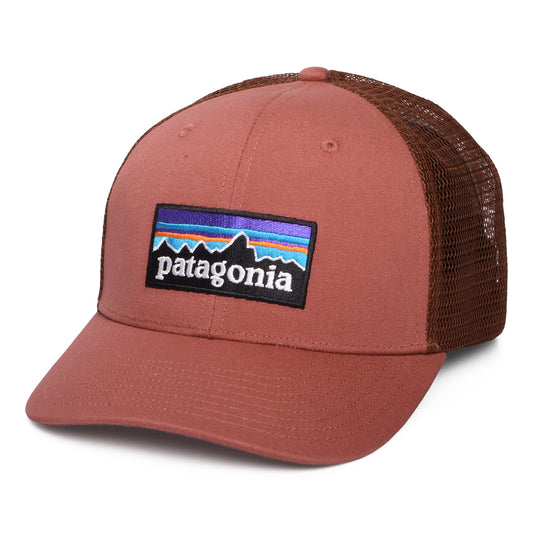 Gorra Trucker P-6 Logo de algodón orgánico de Patagonia - Arcilla