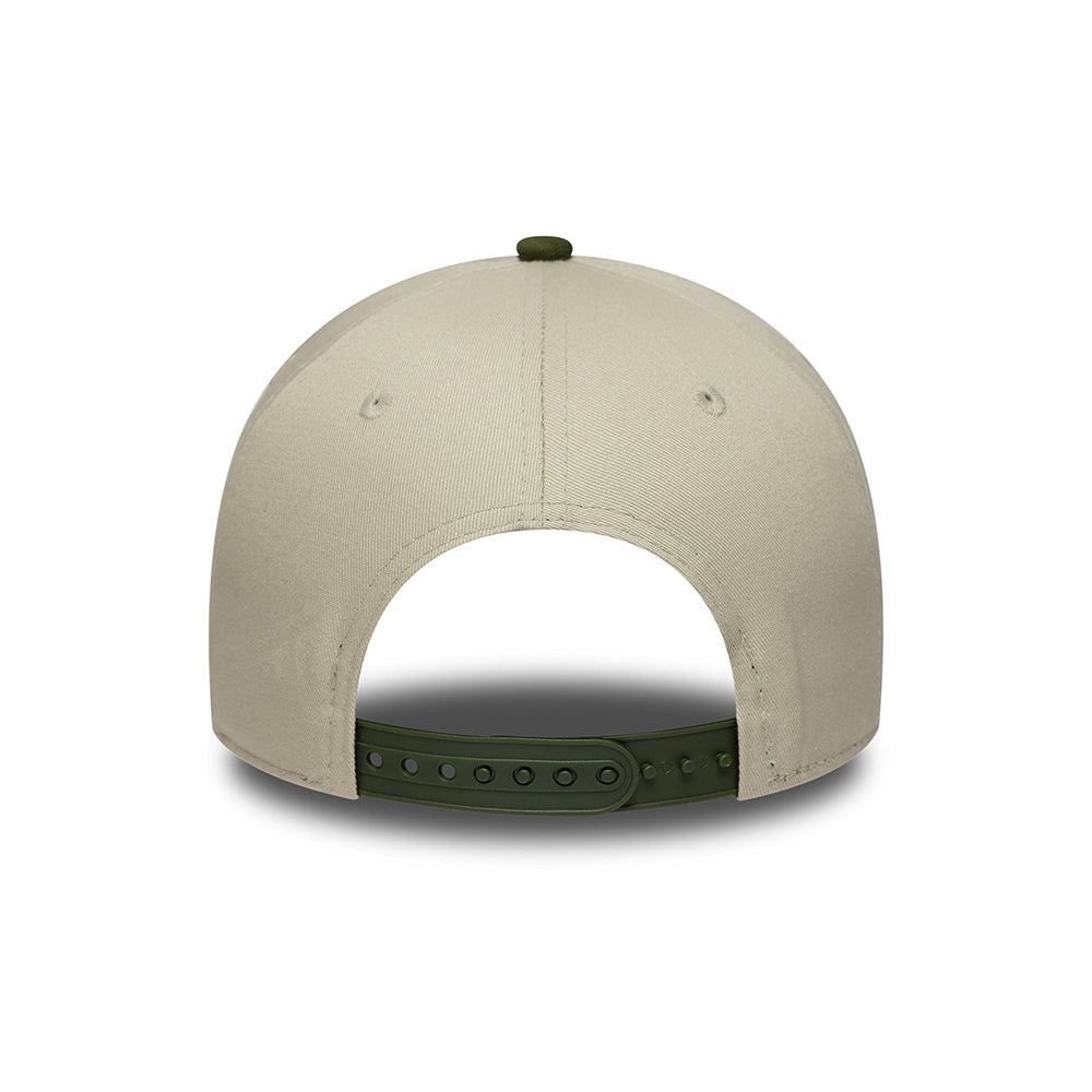 Gorra Snapback 9FORTY A-Frame NE Camo Patch de New Era - Piedra-Camuflaje