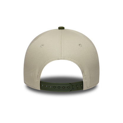 Gorra Snapback 9FORTY A-Frame NE Camo Patch de New Era - Piedra-Camuflaje