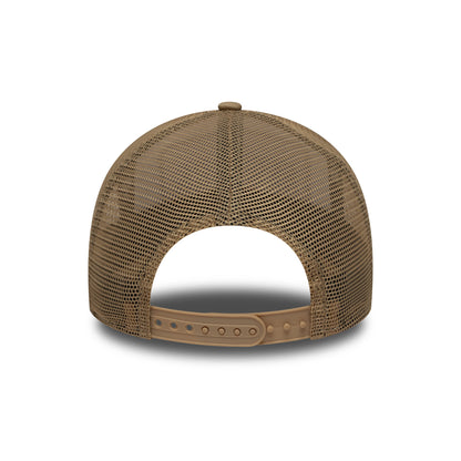 Gorra de camionero A-Frame - Location Patch New York City de New Era - Blanco-Camel