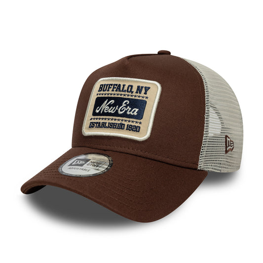 Gorra de camionero A-Frame con parche NE de New Era - Chocolate-Piedra