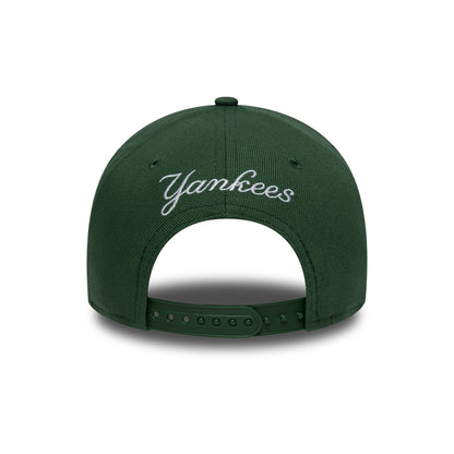 Gorra Snapback 9FORTY A-Frame MLB Outline Script NY Yankees de New Era - Verde