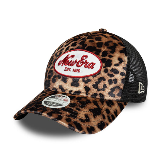 Gorra de camionero 9FORTY M-Crown A-Frame NE Leopard de New Era - Marrón Claro-Negro