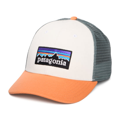Gorra de camionero P-6 Logo LoPro de algodón orgánico de Patagonia - Blanco-Melocotón-Azul Pizarra