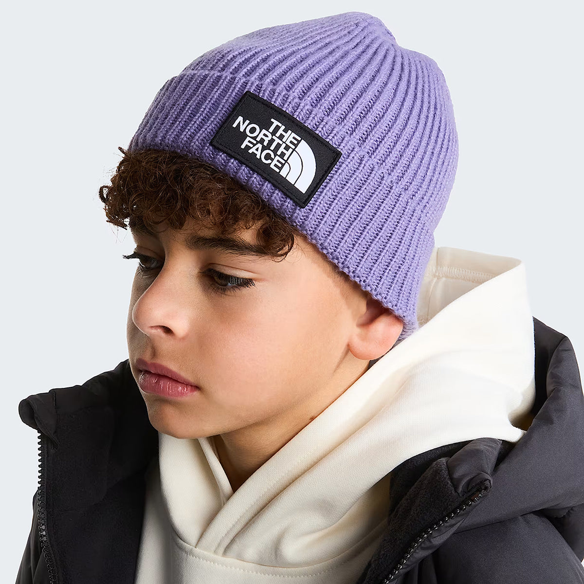 Gorro Beanie TNF Logo Box reciclado con vuelta de The North Face - Lavanda