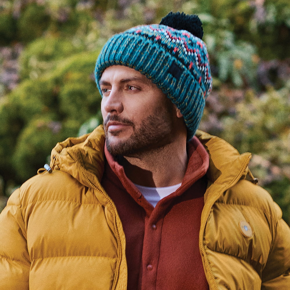 Gorro con pompón Arctic Fair Isle de Failsworth - Verde Azulado-Multi