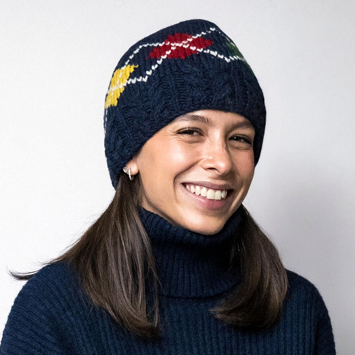 Gorro Beanie Lozenge de punto trenzado de Kusan - Azul Marino