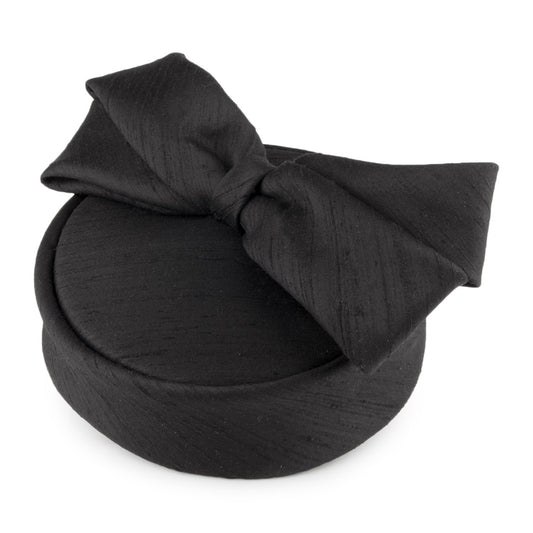 Sombrero Pillbox de seda inglesa de Whiteley - Negro