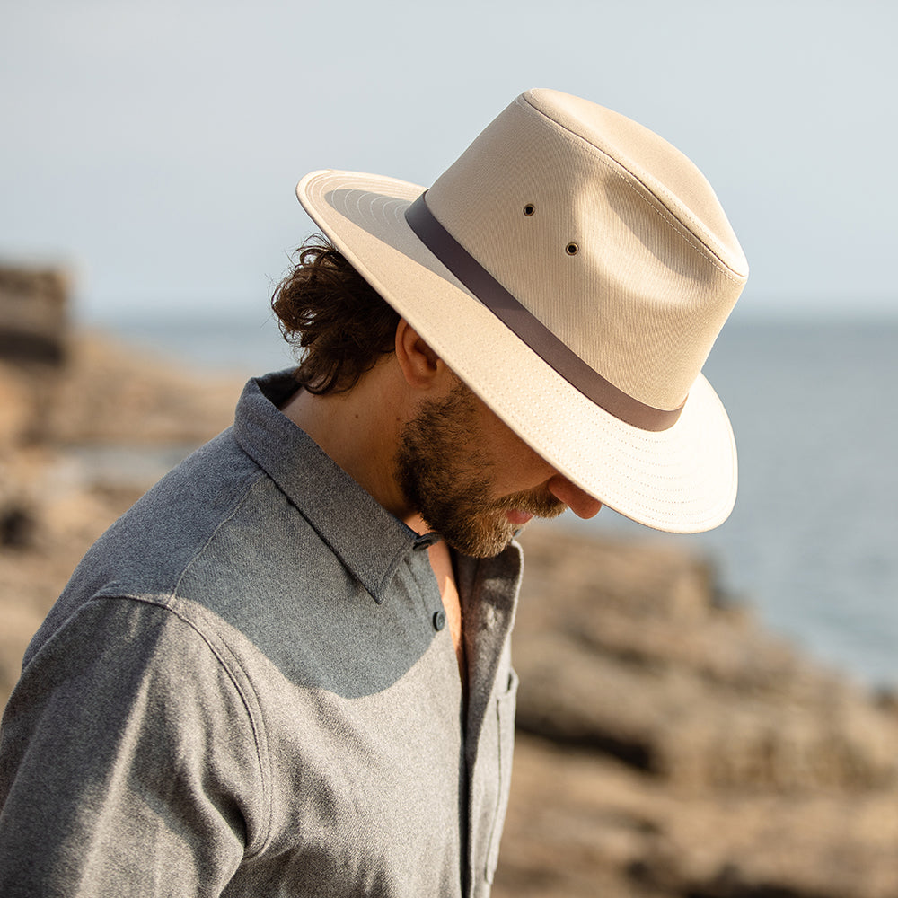 Sombrero Fedora de algodón Safari de Jaxon & James - Beige británico