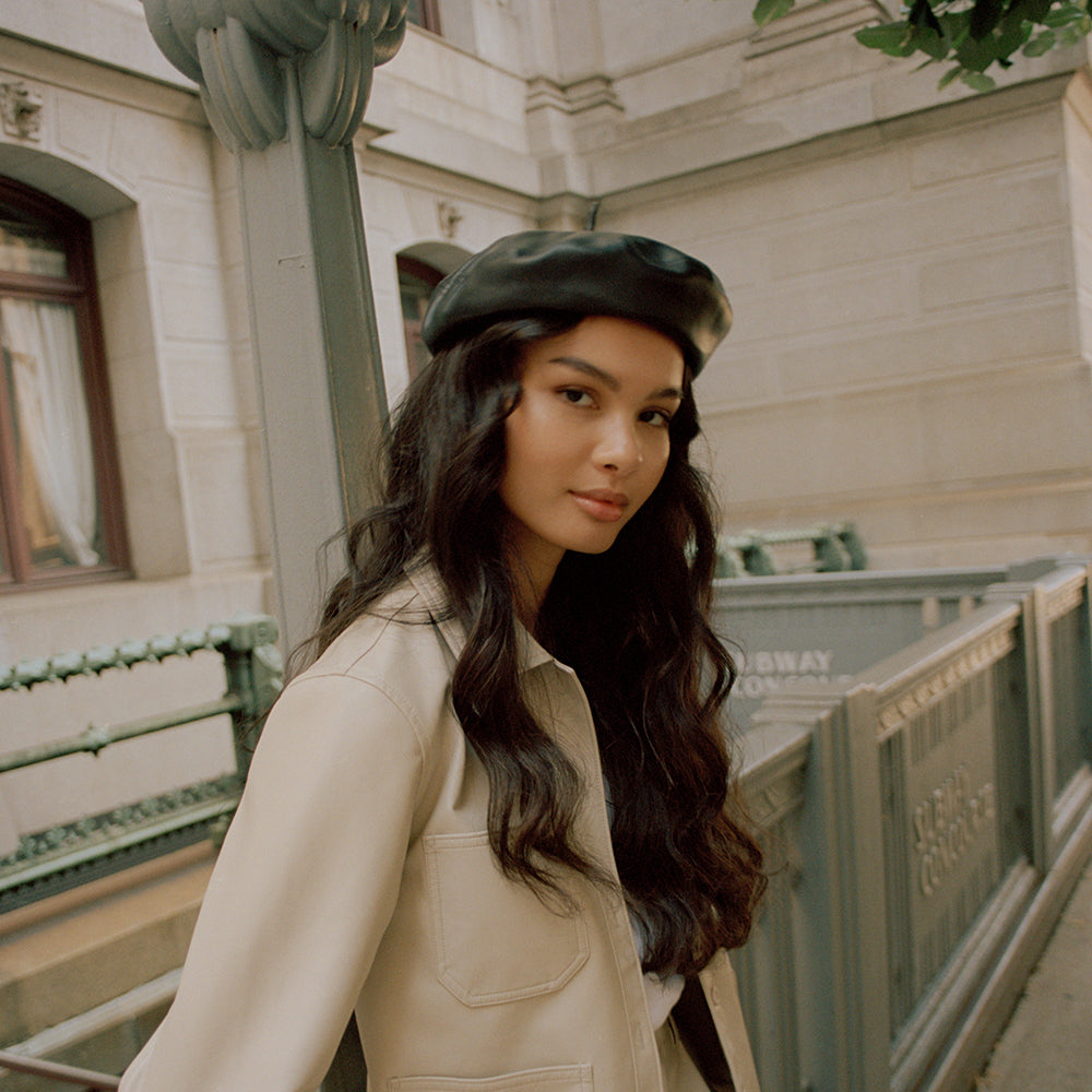 Boina mujeres Audrey II de piel sintética de Brixton - Negro