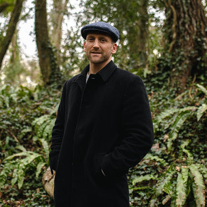 Gorra plana Dunmore de Tweed Donegal diseño de espiga de Jaxon & James - Azul Marino-Negro