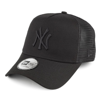 Gorra Trucker MLB Essential New York Yankees de New Era - Negro sobre Negro