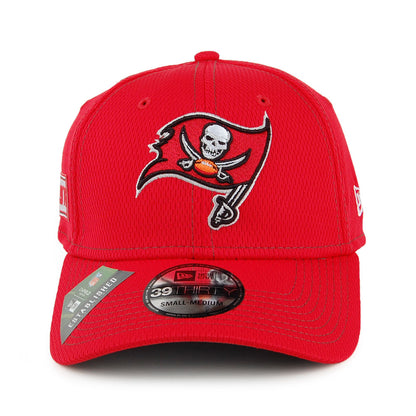 Gorra de béisbol 39THIRTY NFL Onfield Road Tampa Bay Buccaneers de New Era - Rojo