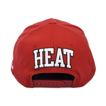 Gorra Snapback NBA Dropback Solid Redline Miami Heat de Mitchell & Ness - Rojo Cardenal