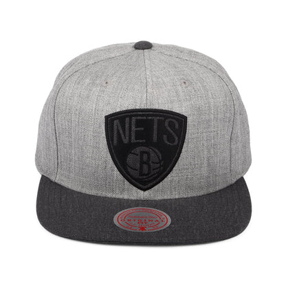 Gorra Snapback NBA Dual Heather Brooklyn Nets de Mitchell & Ness - Gris Jaspeado