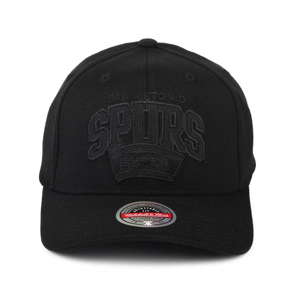Gorra Snapback NBA Black Out Arch Redline San Antonio Spurs de Mitchell & Ness - Negro