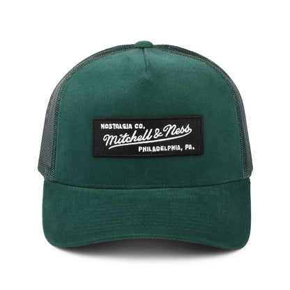 Gorra Trucker Branded Box Logo Classic de Mitchell & Ness - Verde Oscuro