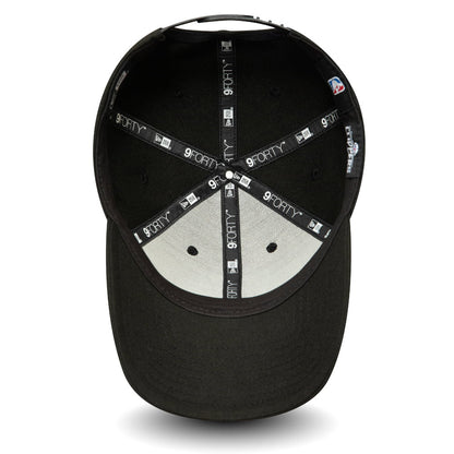 Gorra de béisbol 9FORTY NBA Pop Logo de New Era - Negro-Azul