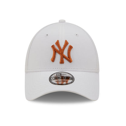 Gorra de béisbol 9FORTY MLB League Essential ll New York Yankees de New Era - Blanco-Tofe