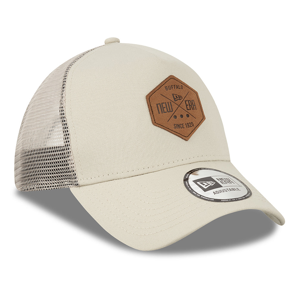 Gorra Trucker 9FORTY A-Frame Heritage Patch de New Era - Piedra
