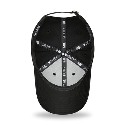 Gorra de béisbol 9FORTY Le Louvre Patch Mona Lisa de New Era - Negro