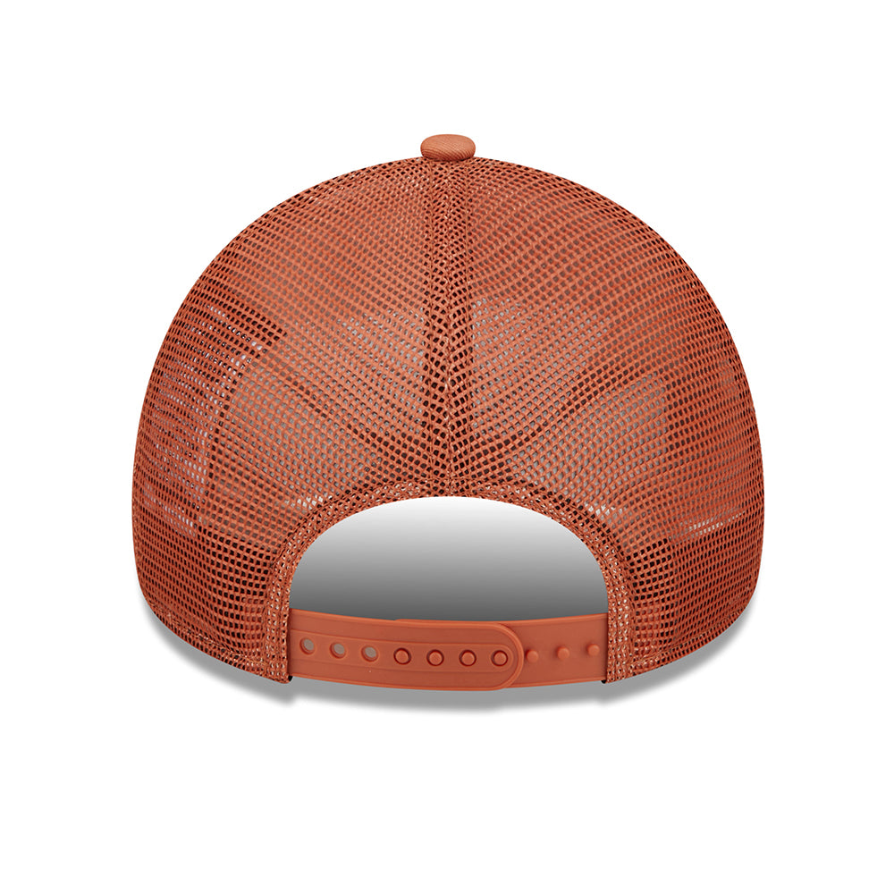 Gorra Trucker 9FORTY A-Frame MLB Tonal Mesh New York Yankees de New Era - Rojo Óxido